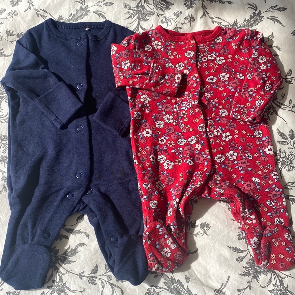 2 pajamas, GAP factory, newborn